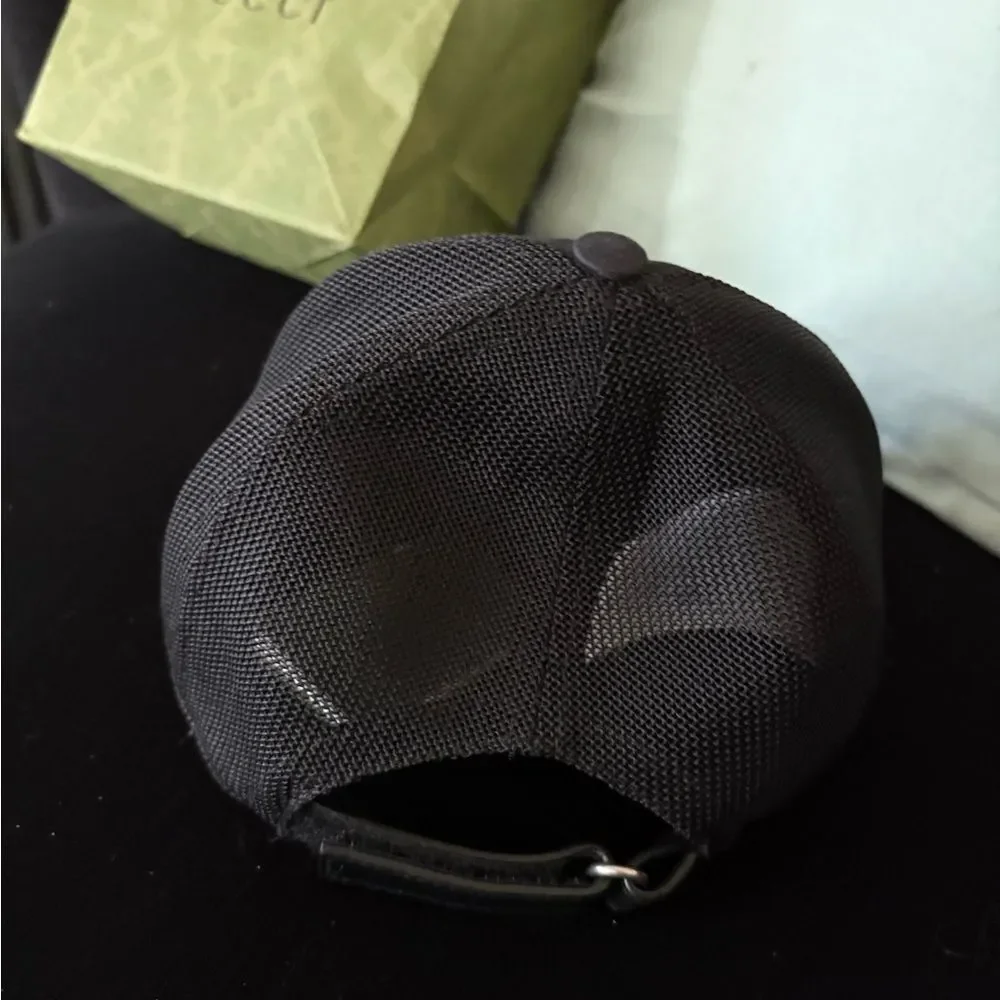 Brand new with box unisex Gucci Black and Red  Cap size m 58 cm